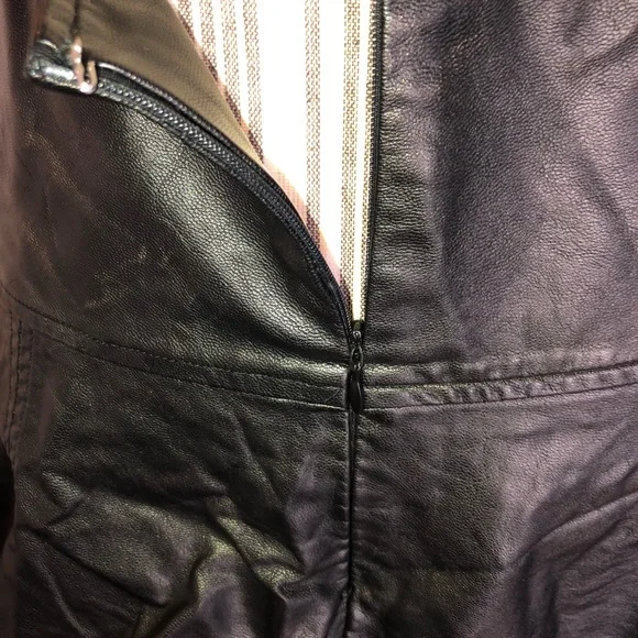 Faux Leather High Waist Skirt - Picture 5 of 6